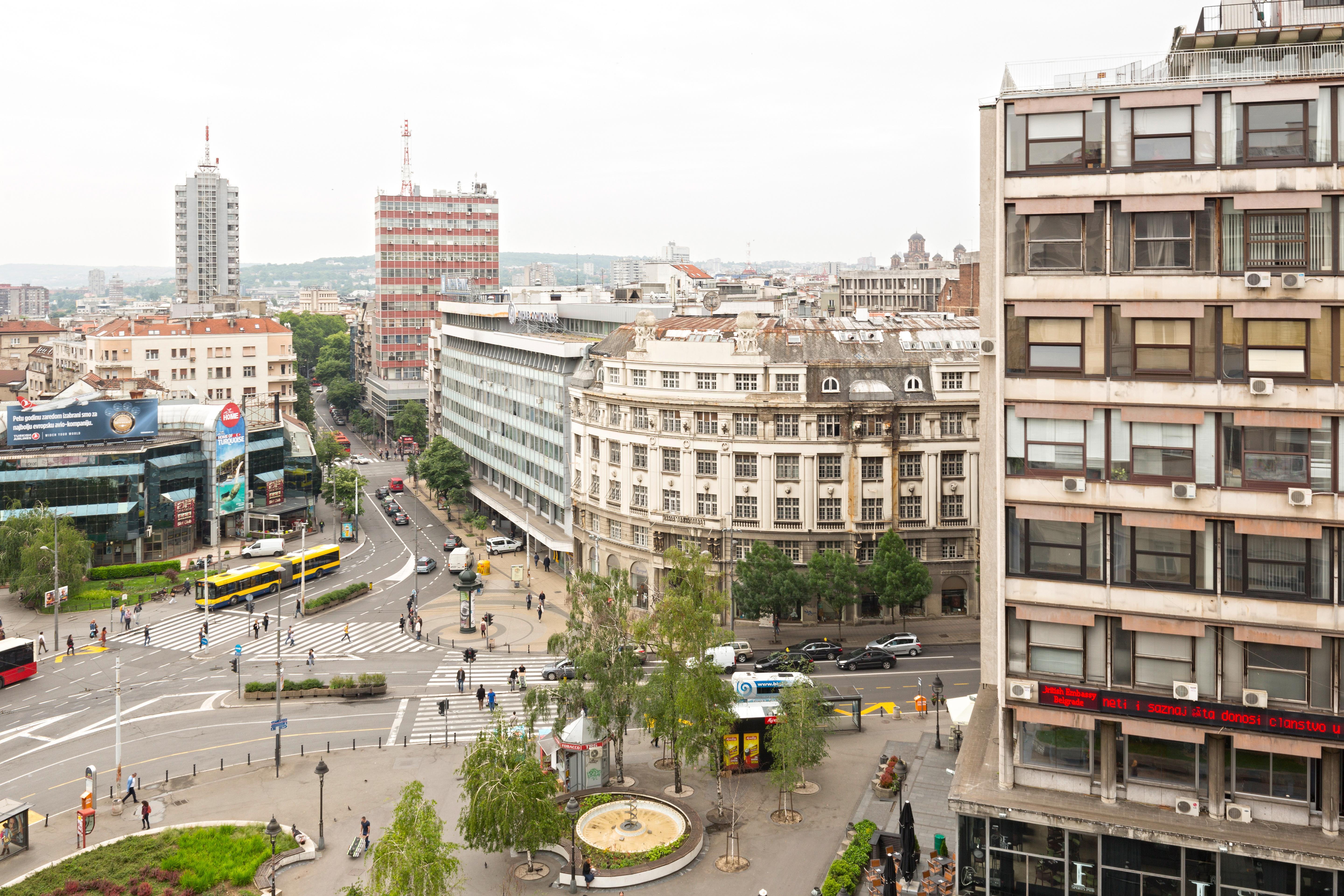 Five Points Square - City Center Beograd Bagian luar foto